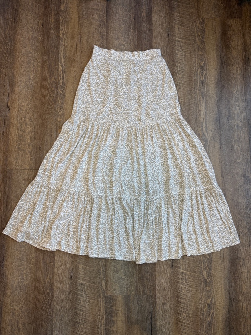Rue Stiic Women’s Tiered Cream and Tan Animal Print Midi Maxi Skirt Size Small